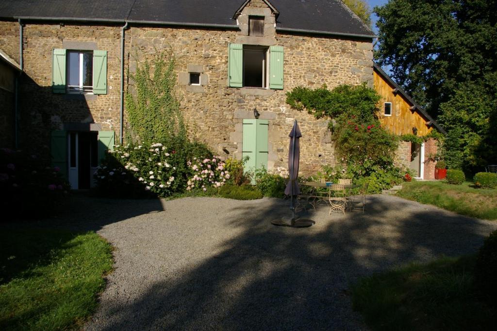Chambre D'Hotes De Pirieuc Meillac Exterior photo
